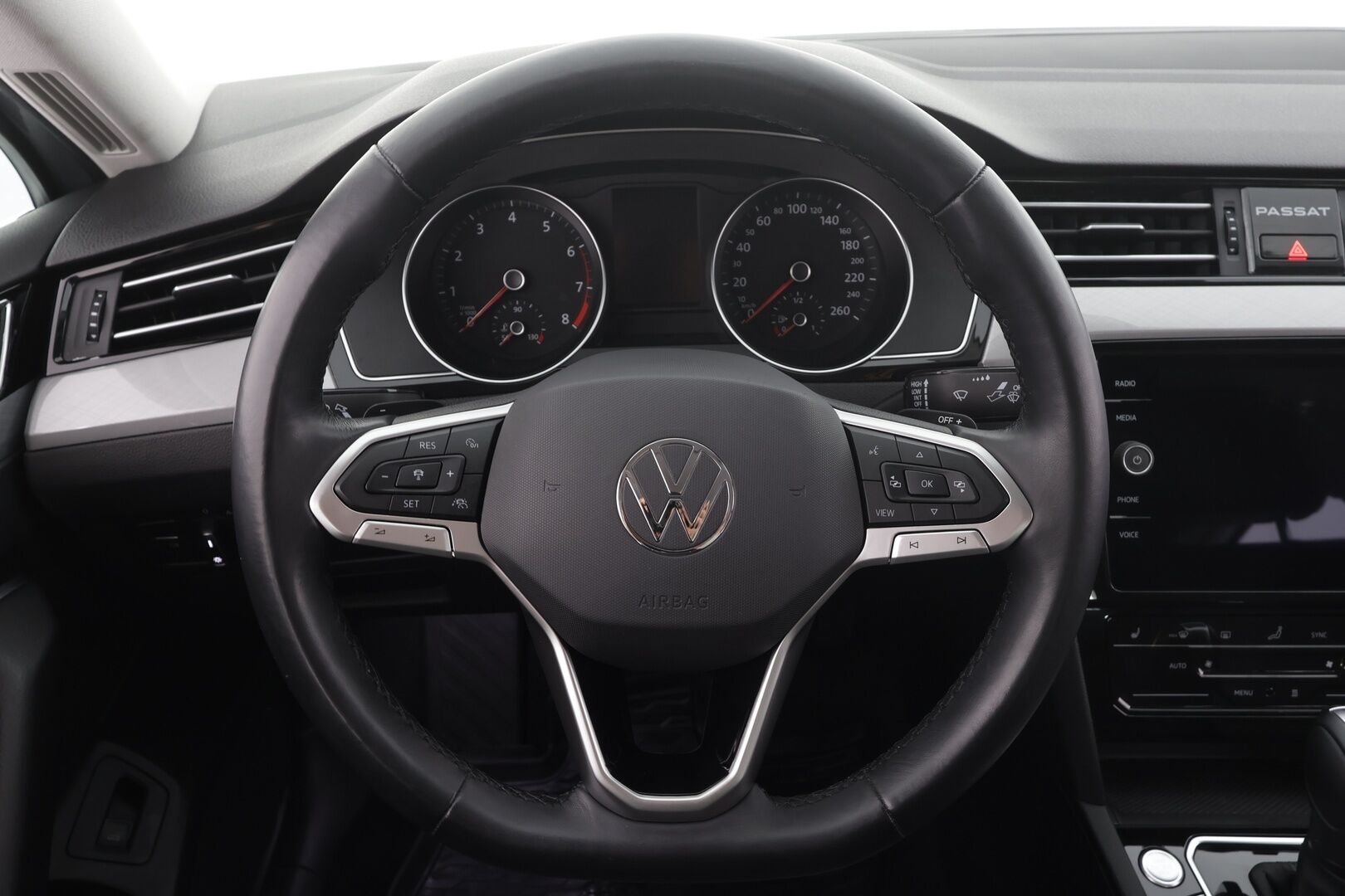 Volkswagen Passat 2021 Sedan Style 1,5 TSI EVO 110 kW DSG *1.OM Suomi-auto / ACC / P.Kamera / LED / Keyless / Apple & Android* - Merkkihuollettu / Webasto / Kahdet renkaat - HULLUT AVAJAISHULINAT KORKOTARJOUS 3,29 %