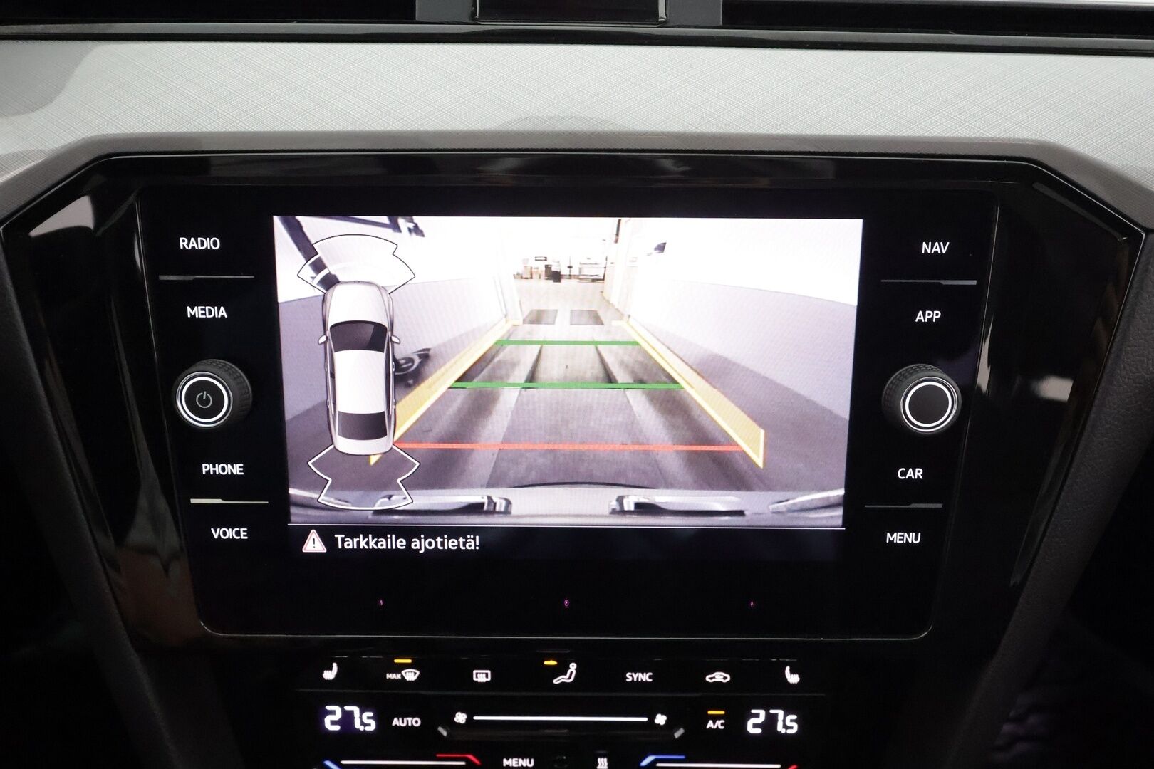 Volkswagen Passat 2021 Sedan Style 1,5 TSI EVO 110 kW DSG *1.OM Suomi-auto / ACC / P.Kamera / LED / Keyless / Apple & Android* - Merkkihuollettu / Webasto / Kahdet renkaat