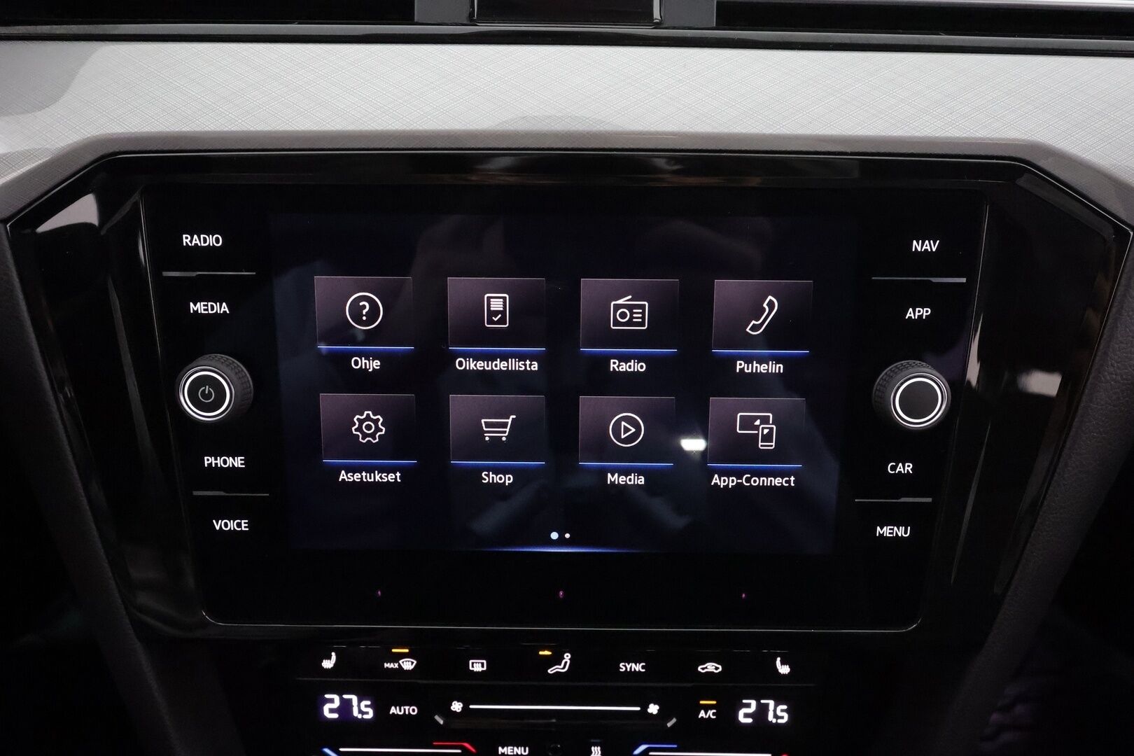 Volkswagen Passat 2021 Sedan Style 1,5 TSI EVO 110 kW DSG *1.OM Suomi-auto / ACC / P.Kamera / LED / Keyless / Apple & Android* - Merkkihuollettu / Webasto / Kahdet renkaat