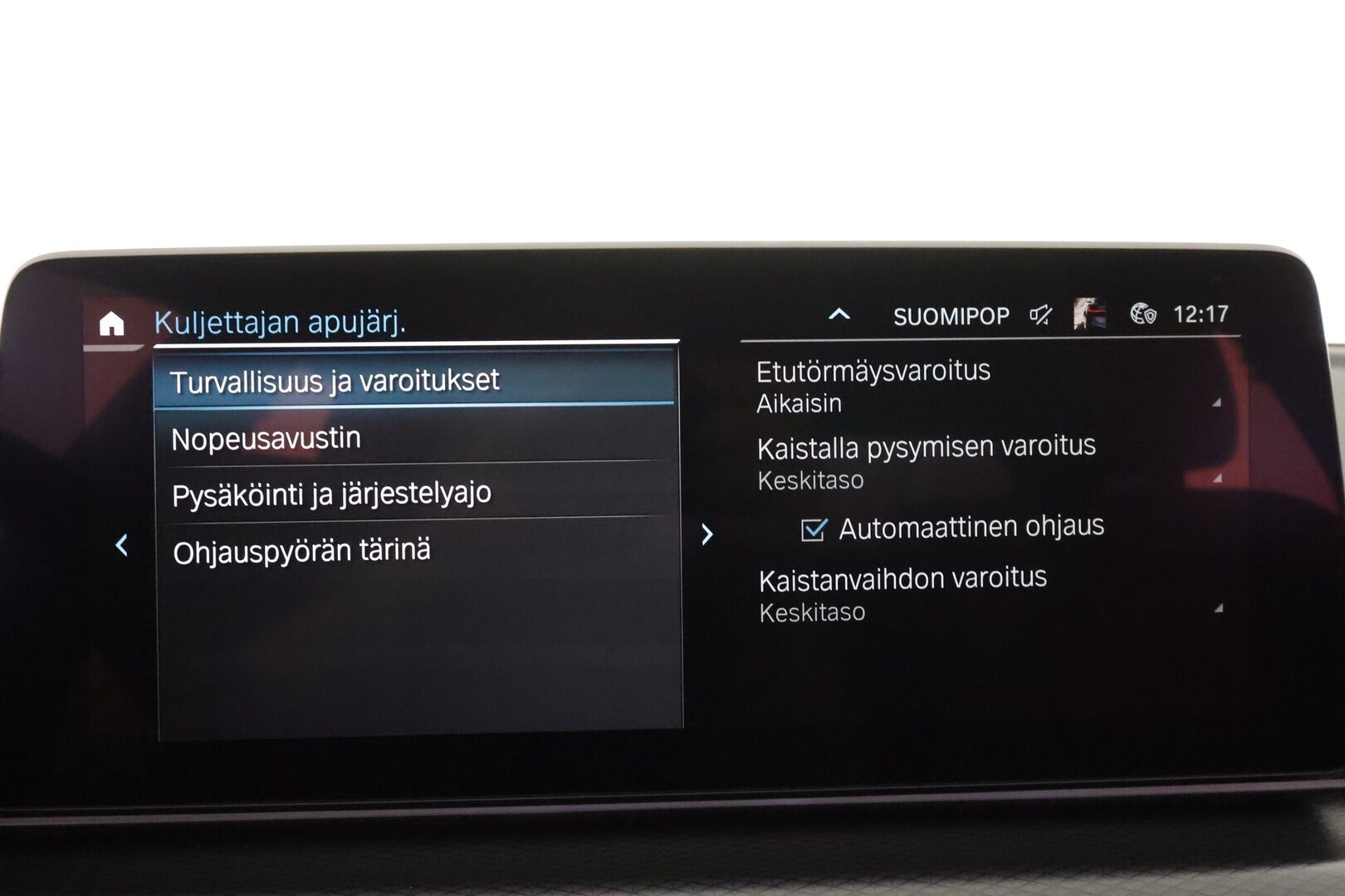 BMW 530 2021 G30 Sedan 530e xDrive A Charged Edition M Sport - | Vakkari | Lisälämmitin | Osasähköt | 360-Kamera | Sporttinahat | LED | Hifit | Keyless | Apple&Android | 1.Om Suomi-auto | Merkkihuollettu |