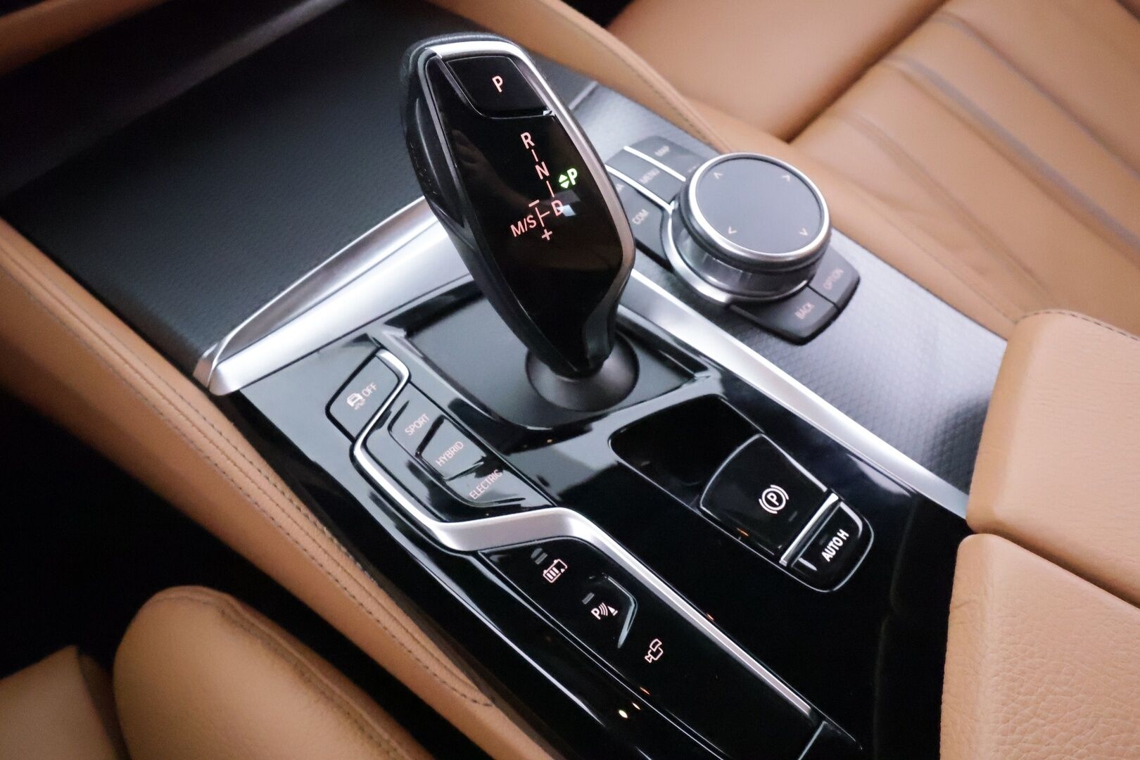 BMW 530 2021 G30 Sedan 530e xDrive A Charged Edition M Sport - | Vakkari | Lisälämmitin | Osasähköt | 360-Kamera | Sporttinahat | LED | Hifit | Keyless | Apple&Android | 1.Om Suomi-auto | Merkkihuollettu |