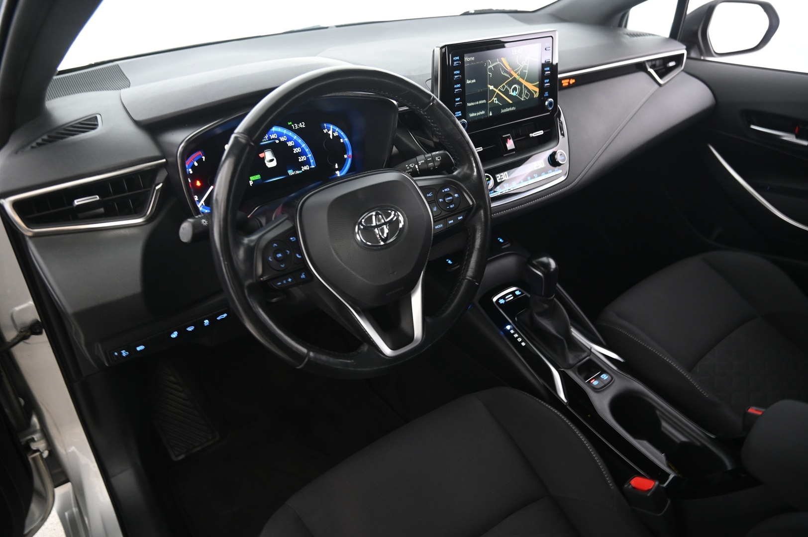 Toyota Corolla 2021 Touring Sports 1,8 Hybrid Active - Acc | Lohko | Ratinlämmitin | Juuri huollettu | 2x Renkaat ja vanteet