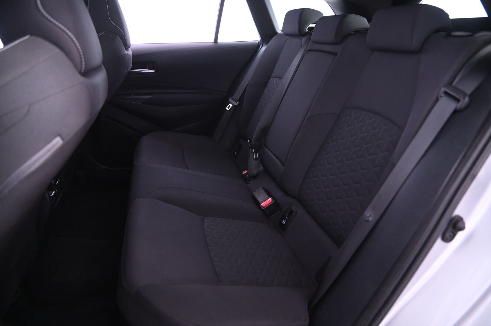 Toyota Corolla 2021 Touring Sports 1,8 Hybrid Active - Acc | Lohko | Ratinlämmitin | Juuri huollettu | 2x Renkaat ja vanteet