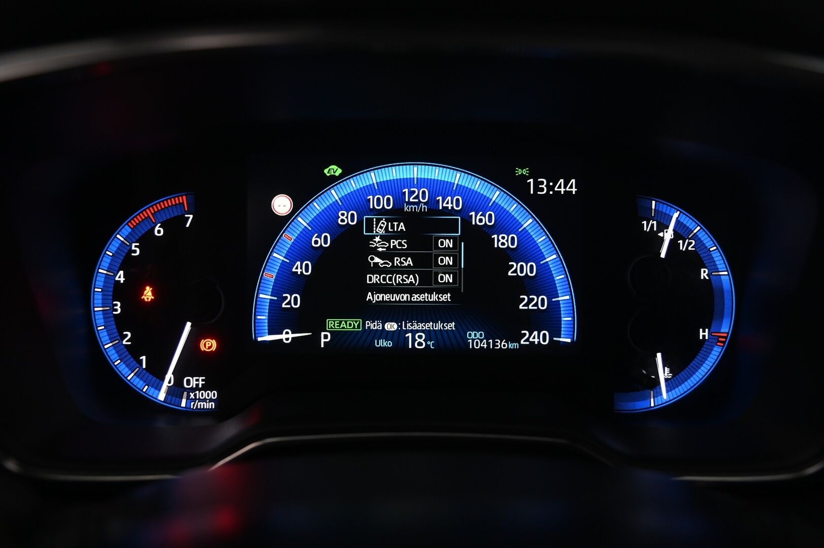Toyota Corolla 2021 Touring Sports 1,8 Hybrid Active - Acc | Lohko | Ratinlämmitin | Juuri huollettu | 2x Renkaat ja vanteet