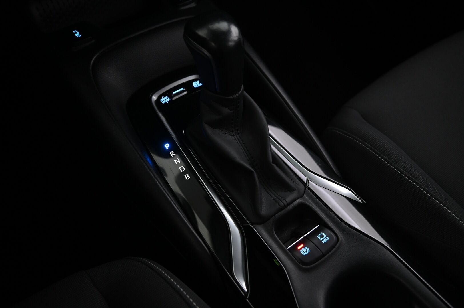 Toyota Corolla 2021 Touring Sports 1,8 Hybrid Active - Acc | Lohko | Ratinlämmitin | Juuri huollettu | 2x Renkaat ja vanteet