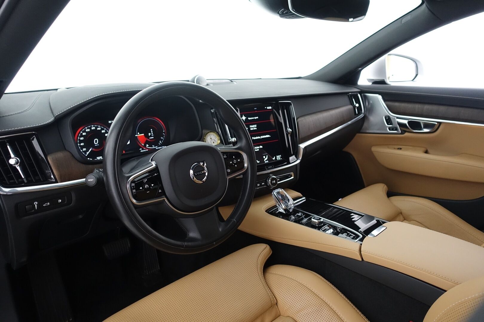 Volvo S90 2021 T8 TwE AWD Business Inscription aut - | B&W | ACC | HUD | Ilmastoidut Muistipenkit | Koukku | Panorama | 360 kamera | Webasto | Konjakkinahat | Digimittaristo | Keyless | Full LED AHB | 2X Renkaat & Vanteet |