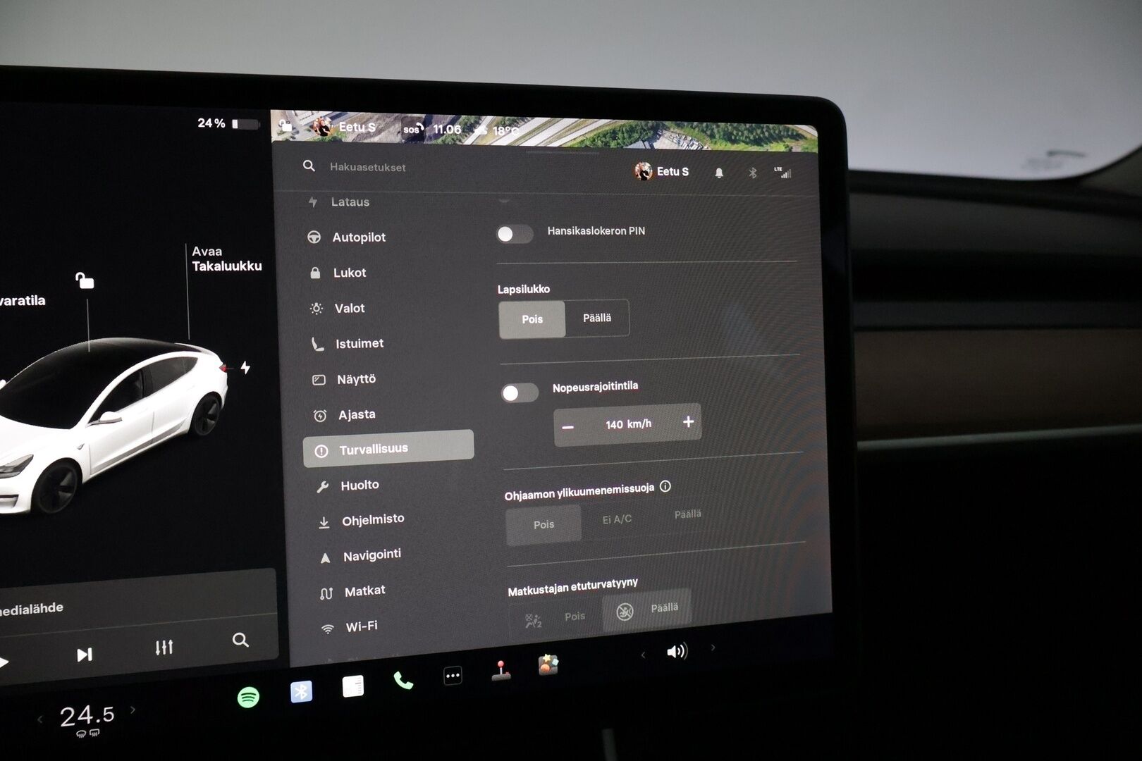 Tesla Model 3 2020 Standard Range Plus * Lasikatto / P-Kamera / Premium audio * - 2x Vanteet & Renkaat / Siisti!