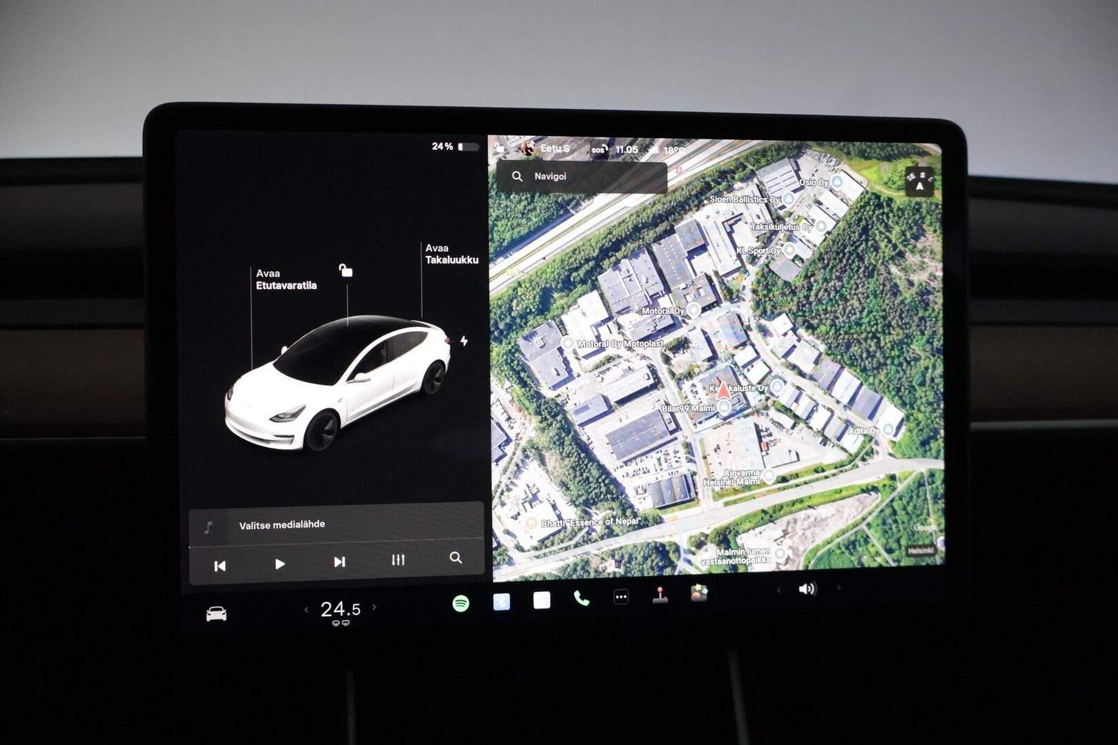 Tesla Model 3 2020 Standard Range Plus * Lasikatto / P-Kamera / Premium audio * - 2x Vanteet & Renkaat / Siisti!