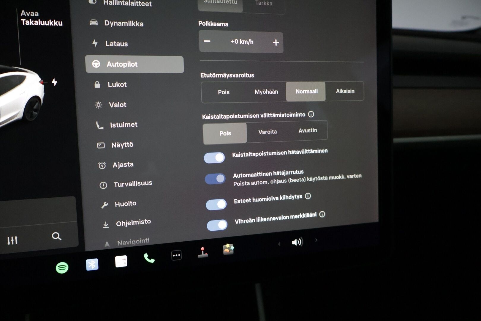 Tesla Model 3 2020 Standard Range Plus * Lasikatto / P-Kamera / Premium audio * - 2x Vanteet & Renkaat / Siisti!