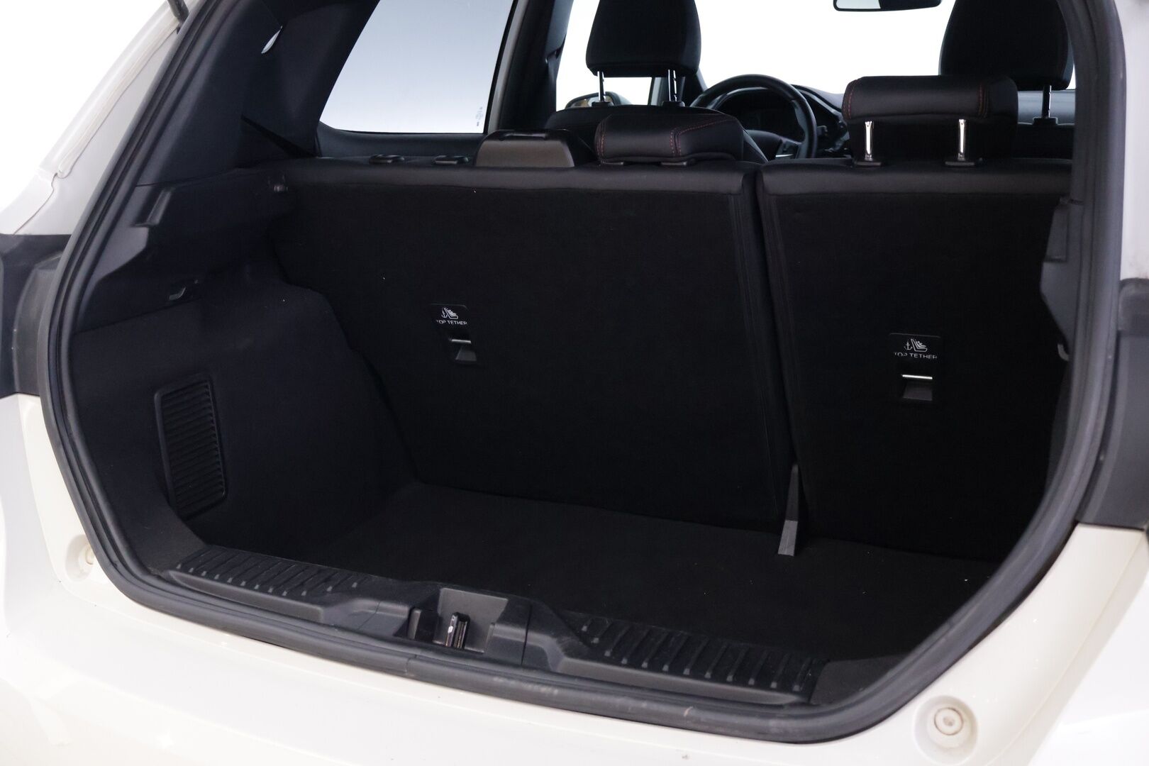 Ford Fiesta 2021 1,0 EcoBoost (mHEV) 155hv M6 ST-Line 5-ov. *Bang&Olufsen / Lämpölasi / Lämpöratti / Parkkitutka / Vakkari / Puolinahat* - Kahdet merkkirenkaat / Huippuvarusteet / Kunnon lisävalot!