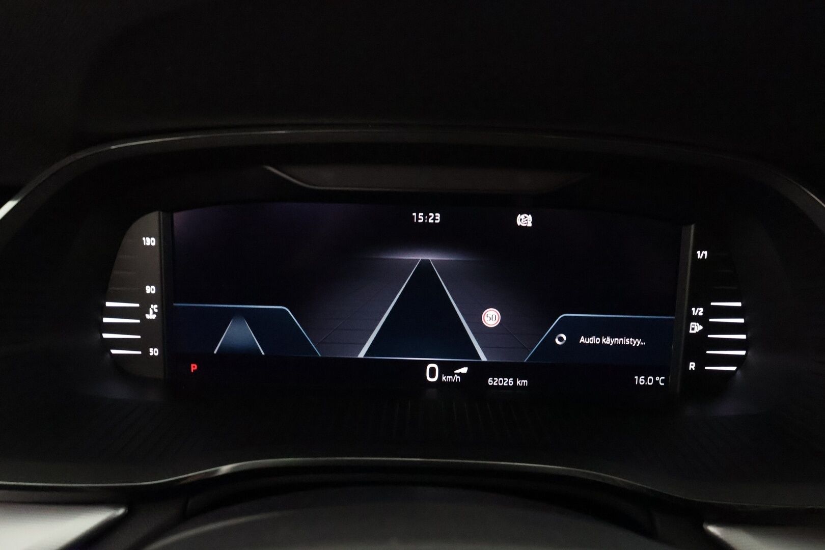Skoda Octavia 2021 Combi 1,0 TSI Style eTEC DSG Autom. - | ACC | Koukku | Webasto | matrix-LED | P.kamera | Ratinlämmitys | Digimittaristo | Apple&Android | Suomi-auto | Kahdet Renkaat |
