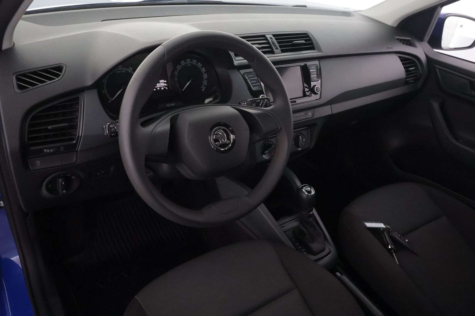 Skoda Fabia 2021 1,0 TSI 95 Active DSG Autom. - | Vakkari | Ilmastointi | Penkinlämmittimet | Sähköpeilit | Kahdet renkaat | 1-om Suomi-auto |
