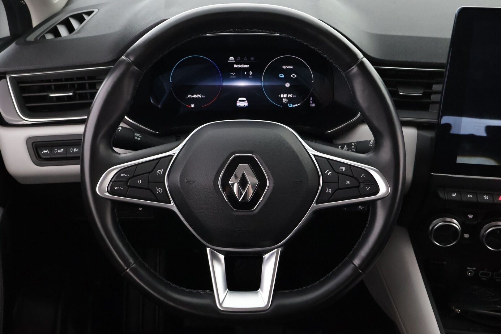 Renault Captur 2021 E-TECH Plug-in hybrid Intens - Suomiauto | Vakkari | Digimittari |360-Kamera | Lohko&Sisäpistoke | BLIS | Puolinahkasisusta | Ratinlämmitys | Huippusiisti!