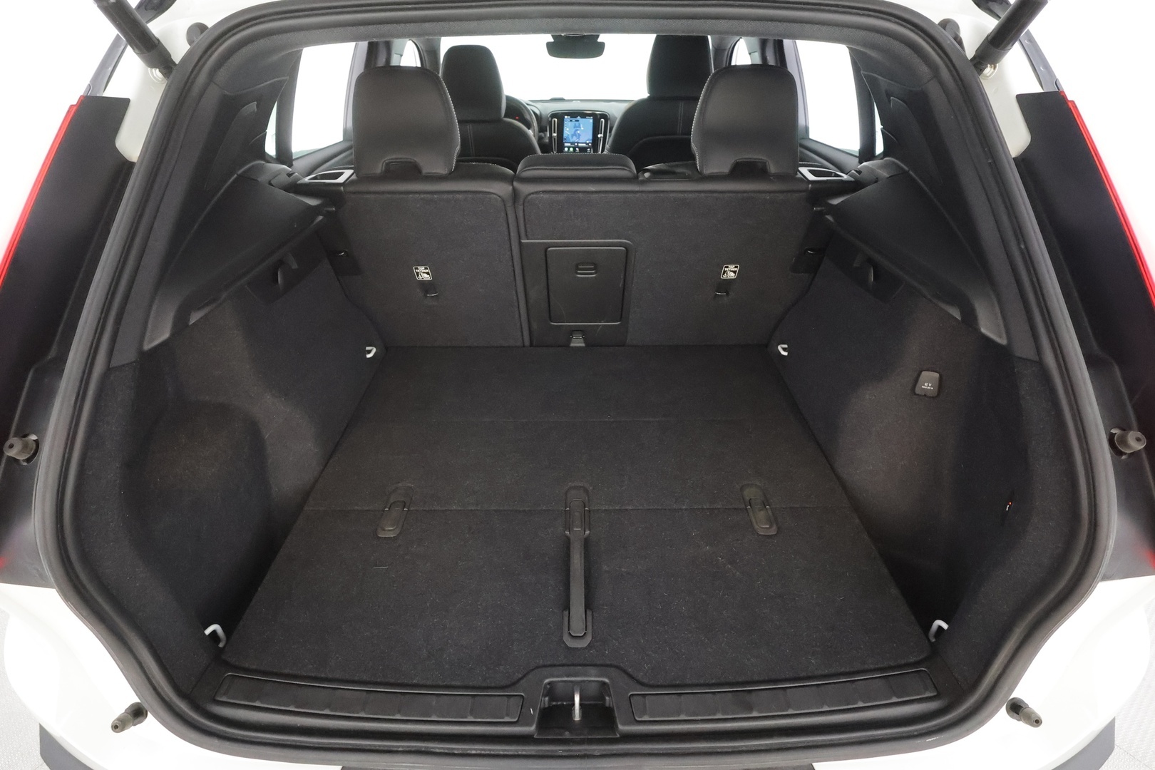 Volvo XC40 2021 P8 AWD R-Design aut - | ACC | ILP | 360° | Koukku | Harman/Kardon | Muistipenkki | Panorama | Nahka-alcantara | Pilot assist | BLIS | Keyless | 2x renkaat aluin | 