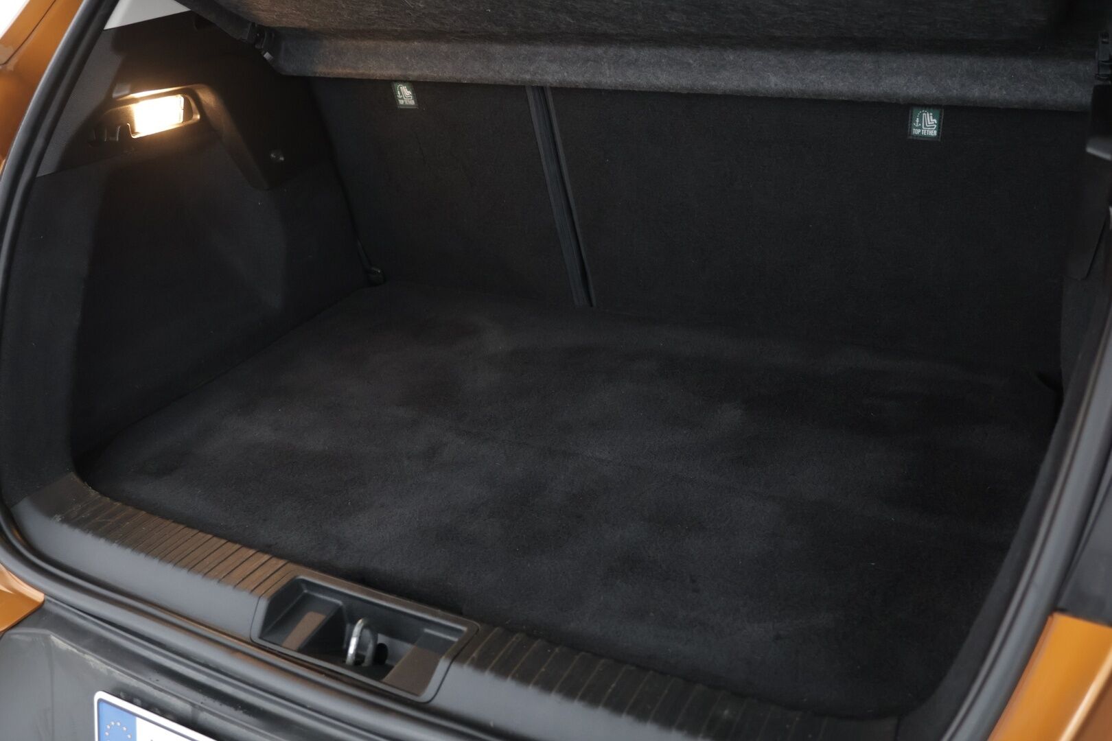 Renault Captur 2021 E-TECH Plug-in hybrid Intens * Suomi-auto / Koukku / P-Kamera / Navi / Kaistavahti* - Huippu katumaasturi / Hyvä maavara / Kattavat varusteet!