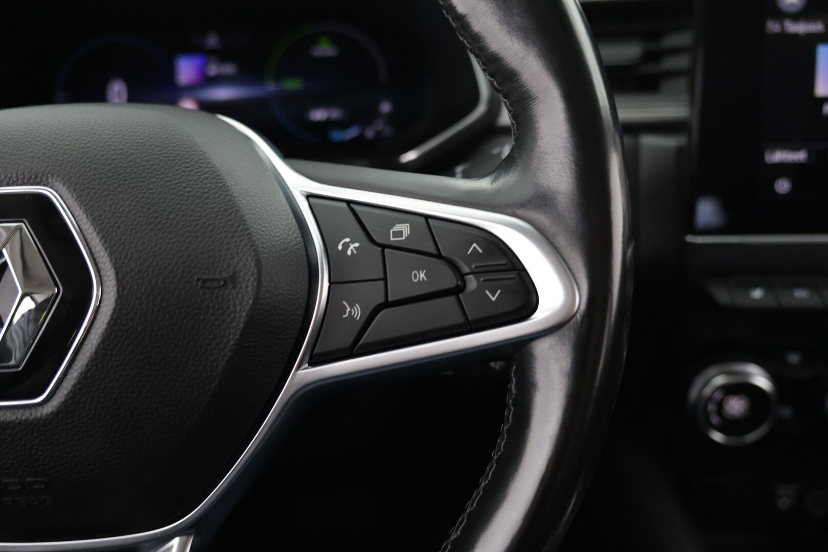 Renault Captur 2021 E-TECH Plug-in hybrid Intens * Suomi-auto / Koukku / P-Kamera / Navi / Kaistavahti* - Huippu katumaasturi / Hyvä maavara / Kattavat varusteet!