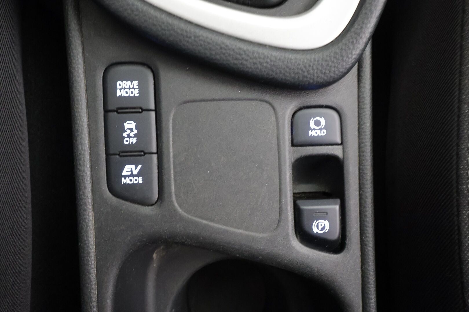 Toyota Yaris 2021 1,5 Hybrid Active Business * ACC / P.kamera / Navi / KeylessGo / Ratinlämmitin * - 1.Om Suomi-auto / Kahdet renkaat aluvanteilla / Merkkihuollettu