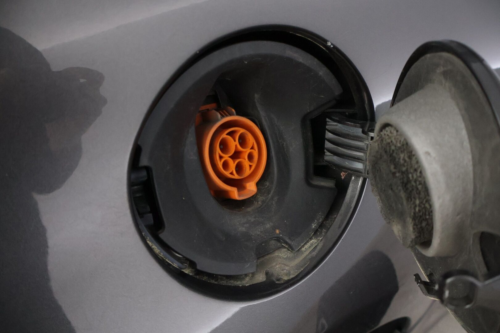 Fiat 500e 2016 Viistoperä * Vakkari / Navi / Ilmastointi / Nahkapenkit * - * Siistikuntoinen, näppärä ja edullinen käyttöauto! *  Tähän myös todella pieni kuukausierä! * - HULLU BLACKWEEK KORKOTARJOUS 2,49%