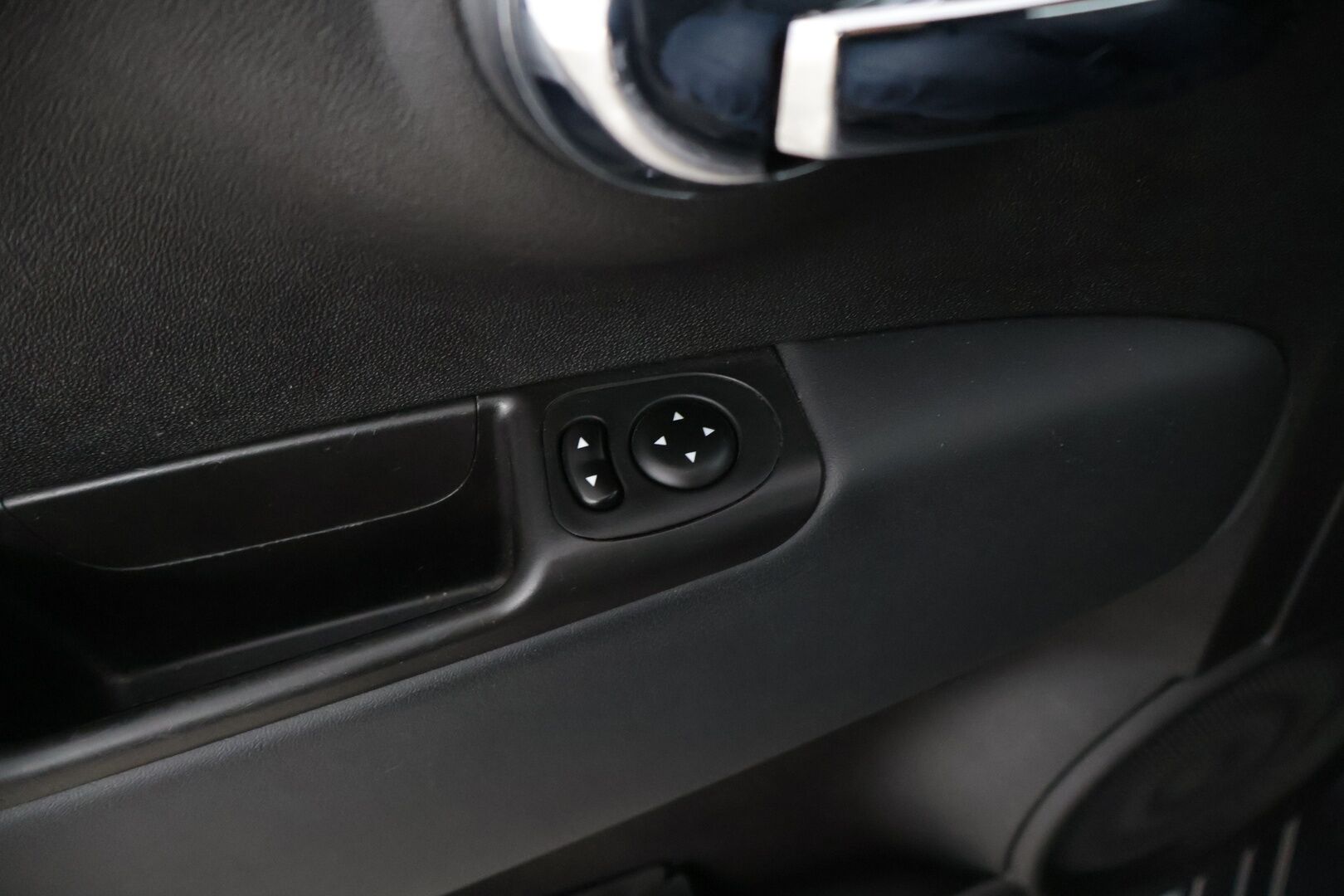 Fiat 500e 2016 Viistoperä * Vakkari / Navi / Ilmastointi / Nahkapenkit * - * Siistikuntoinen, näppärä ja edullinen käyttöauto! *  Tähän myös todella pieni kuukausierä! * - HULLU BLACKWEEK KORKOTARJOUS 2,49%