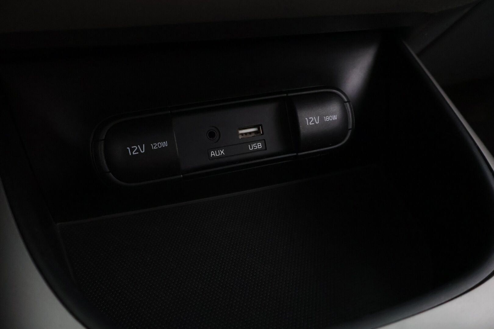 Kia Soul 2015 SOUL Viistoperä 30.5 kWh * MYYDÄÄN HUUTOKAUPAT.COM! * - * MYYDÄÄN HUUTOKAUPAT.COM! *