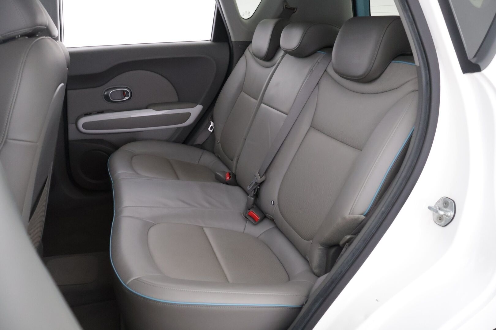 Kia Soul 2015 SOUL Viistoperä 30.5 kWh * MYYDÄÄN HUUTOKAUPAT.COM! * - * MYYDÄÄN HUUTOKAUPAT.COM! *