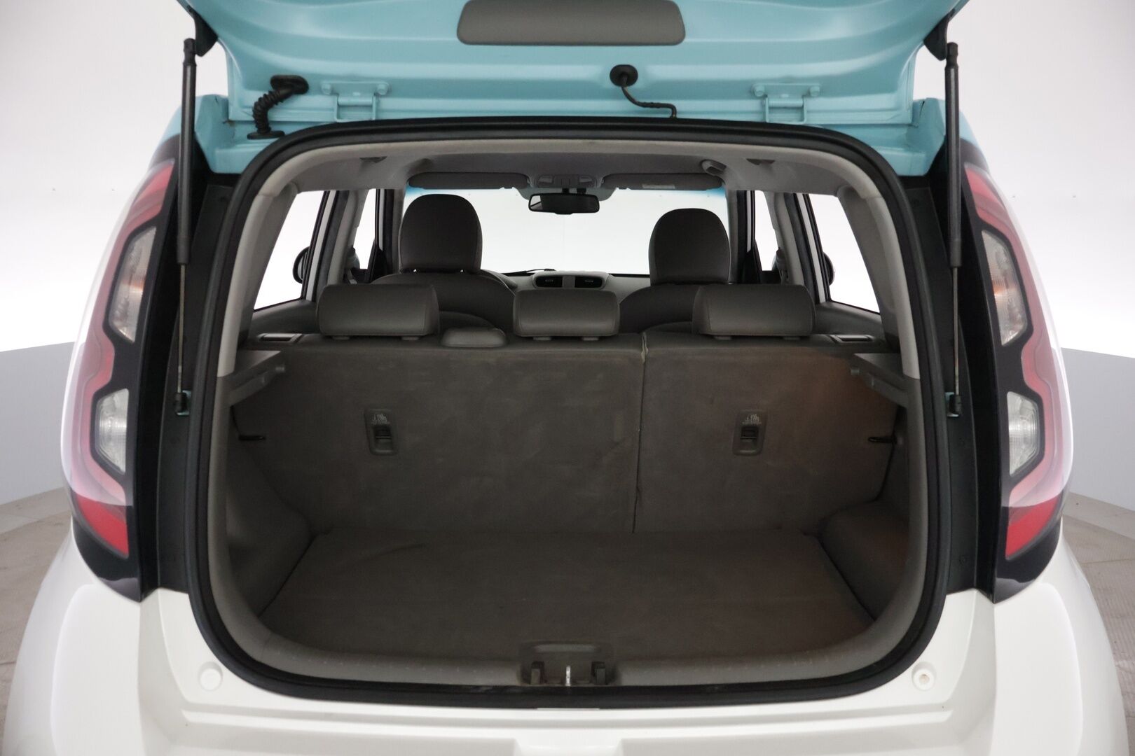 Kia Soul 2015 SOUL Viistoperä 30.5 kWh * MYYDÄÄN HUUTOKAUPAT.COM! * - * MYYDÄÄN HUUTOKAUPAT.COM! *