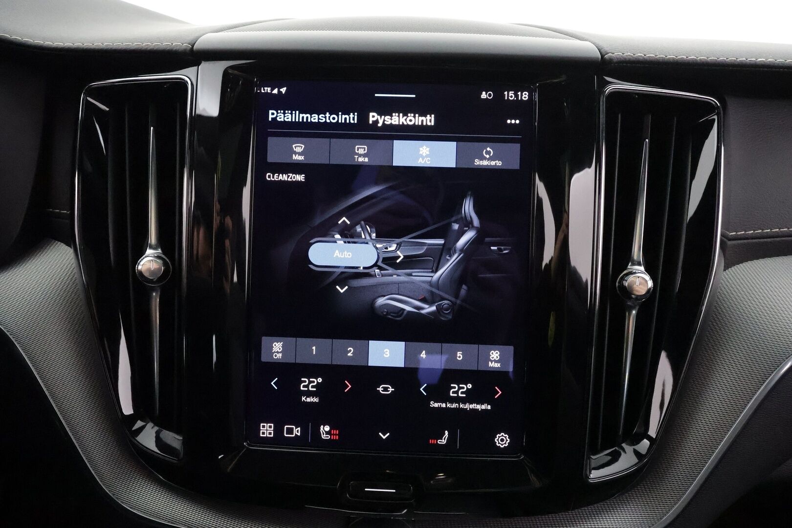 Volvo XC60 2022 T6 TwE AWD Business R-Design Edition aut * Webasto / ACC / Full-LED / P.Kamera / Sportpenkki Muistilla / Panorama * - 1-om Suomi-auto / 2x Latauskaapelit / Kahdet renkaat / Akku kuntotarkastettu - HULLU BLACKWEEK KORKOTARJOUS 2,49%