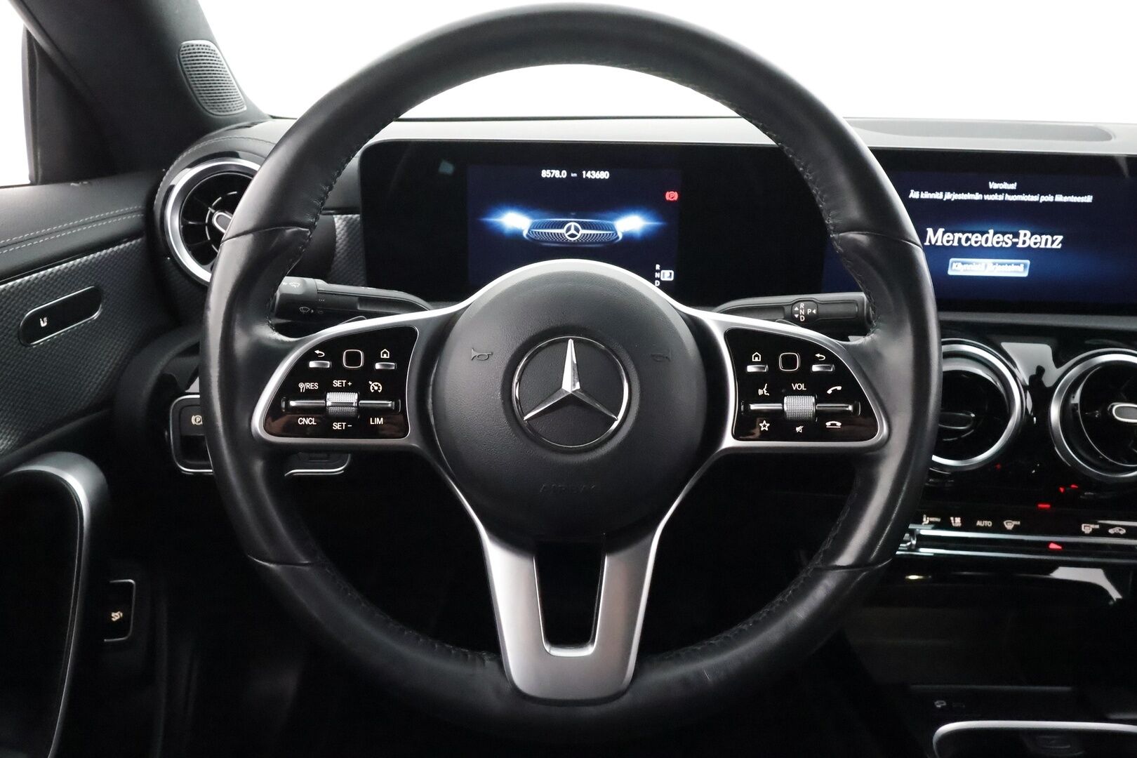 Mercedes-Benz CLA 2022 200 4MATIC A Business * Vakkari / Pa-Lisälämmitin / High Performance LED / P.Kamera / Digimittaristo * -  1.Om suomi-auto / Kahdet Renkaat