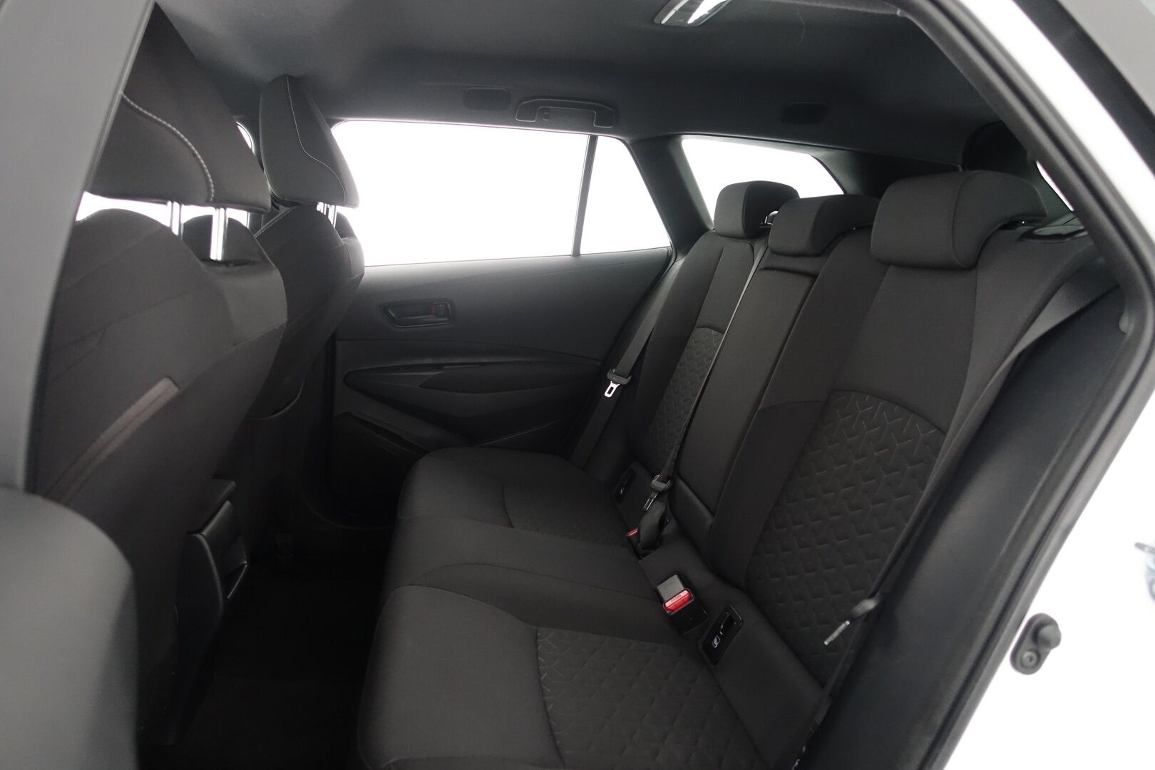 Toyota Corolla 2022 Touring Sports 1,8 Hybrid Life - HULLUT AVAJAISHULINAT KORKOTARJOUS 3,29 %