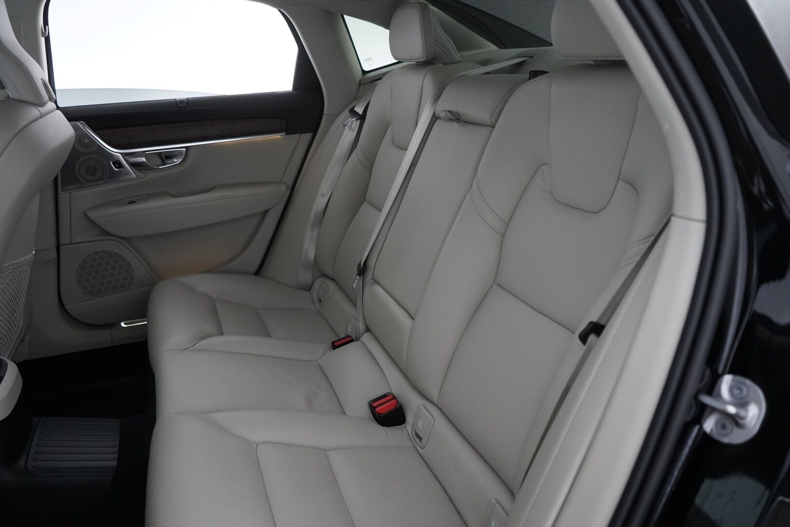 Volvo S90 2022 T8 AWD Long Range High Performance Inscription * ACC / B&W / Lasikattoluukku / Muistipenkit / Nahkasisusta / Blis * - Suomi-auto / Akku kuntotarkastettu SoH 95.9% 