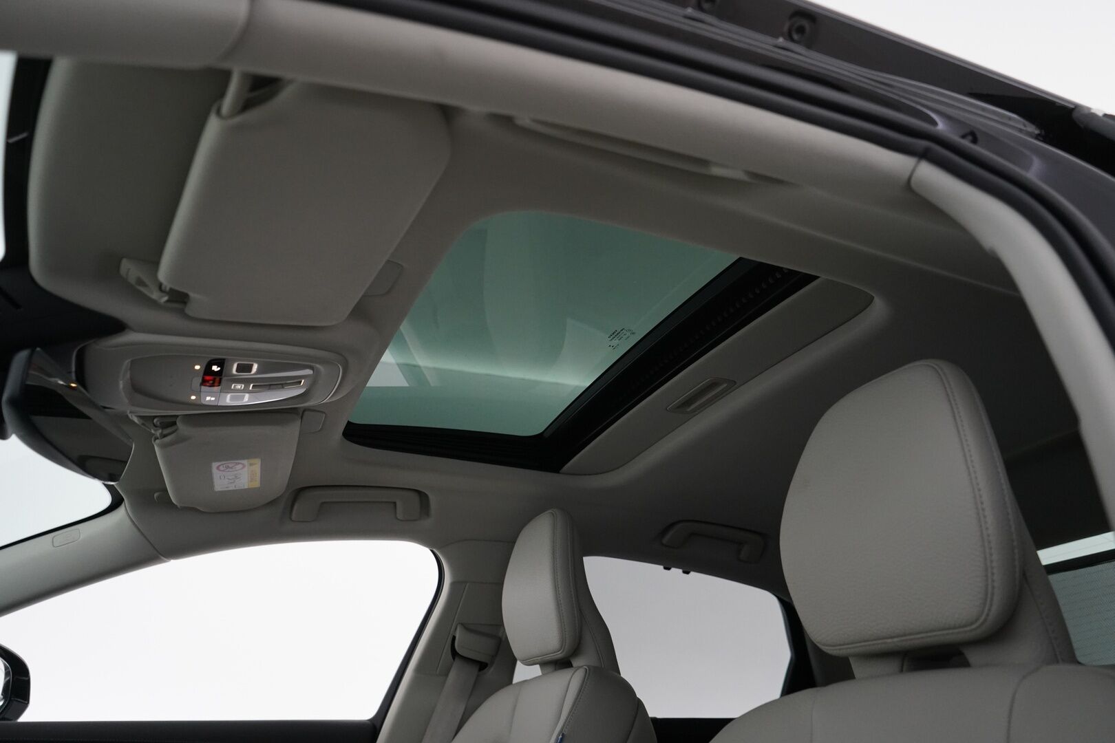 Volvo S90 2022 T8 AWD Long Range High Performance Inscription * ACC / B&W / Lasikattoluukku / Muistipenkit / Nahkasisusta / Blis * - Suomi-auto / Akku kuntotarkastettu SoH 95.9% 