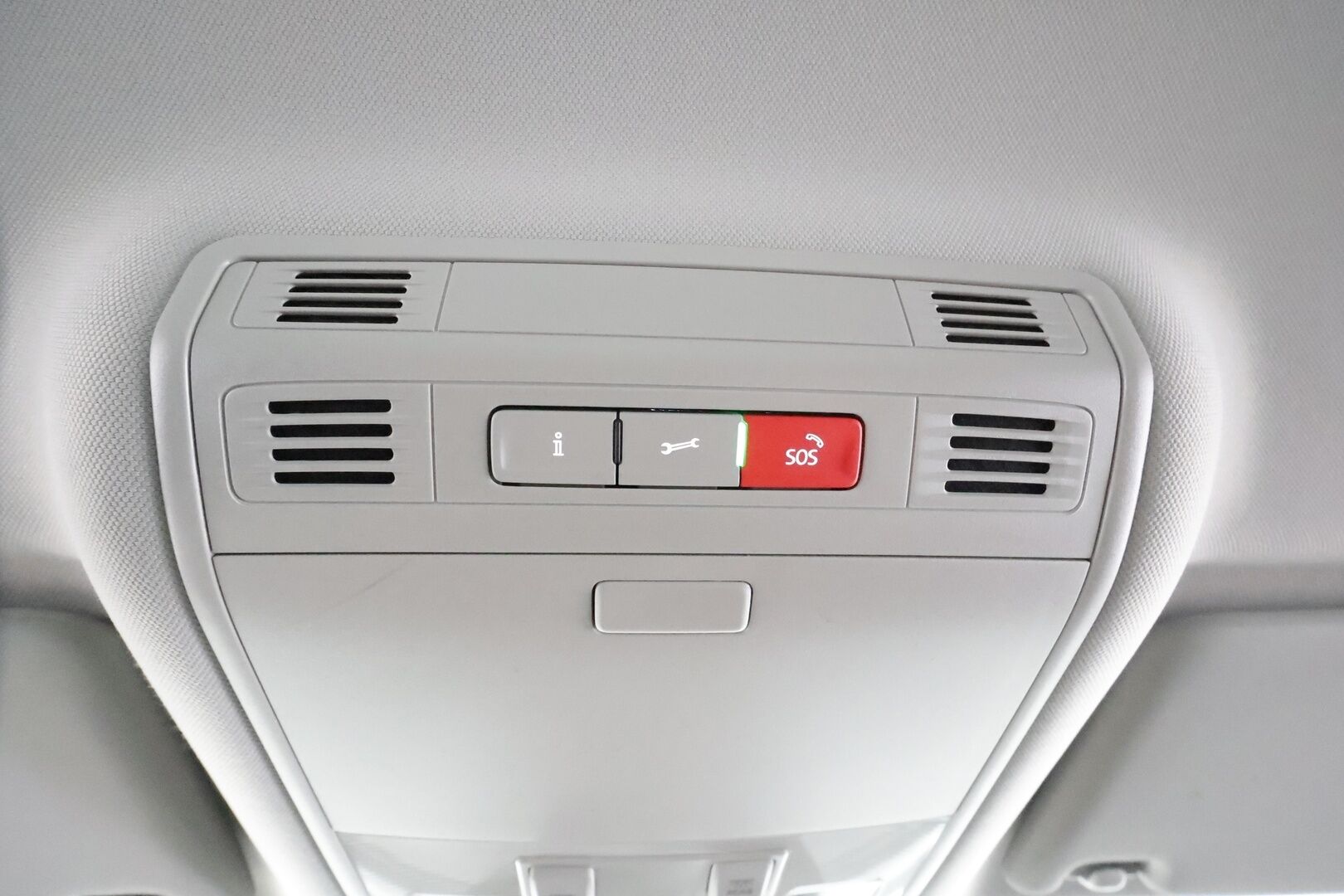 Volkswagen Passat 2022 Variant Style Business 1,5 TSI EVO 110 kW DSG * ACC / Webasto / Koukku / LED / P.kamera / Ergo comfort istuin / Keyless* - 1.Om suomi-auto / Kahdet Renkaat / Merkkihuollettu