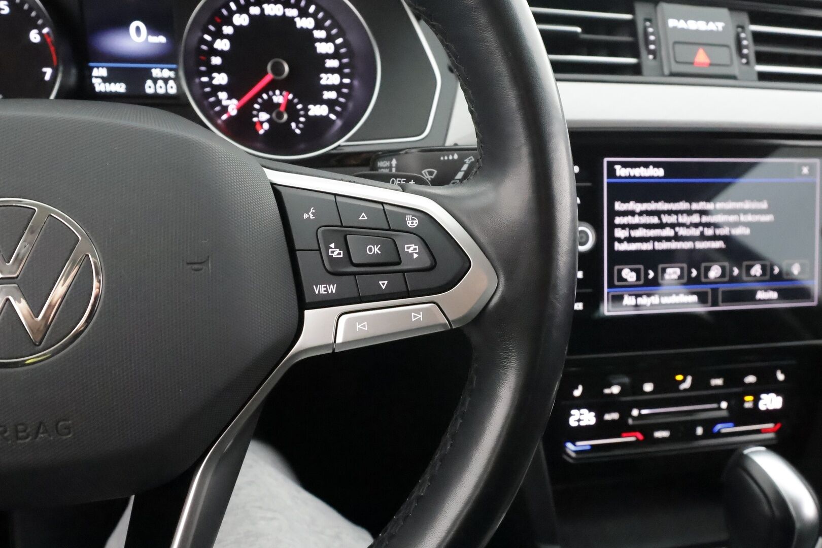 Volkswagen Passat 2022 Variant Style Business 1,5 TSI EVO 110 kW DSG * ACC / Webasto / Koukku / LED / P.kamera / Ergo comfort istuin / Keyless* - 1.Om suomi-auto / Kahdet Renkaat / Merkkihuollettu