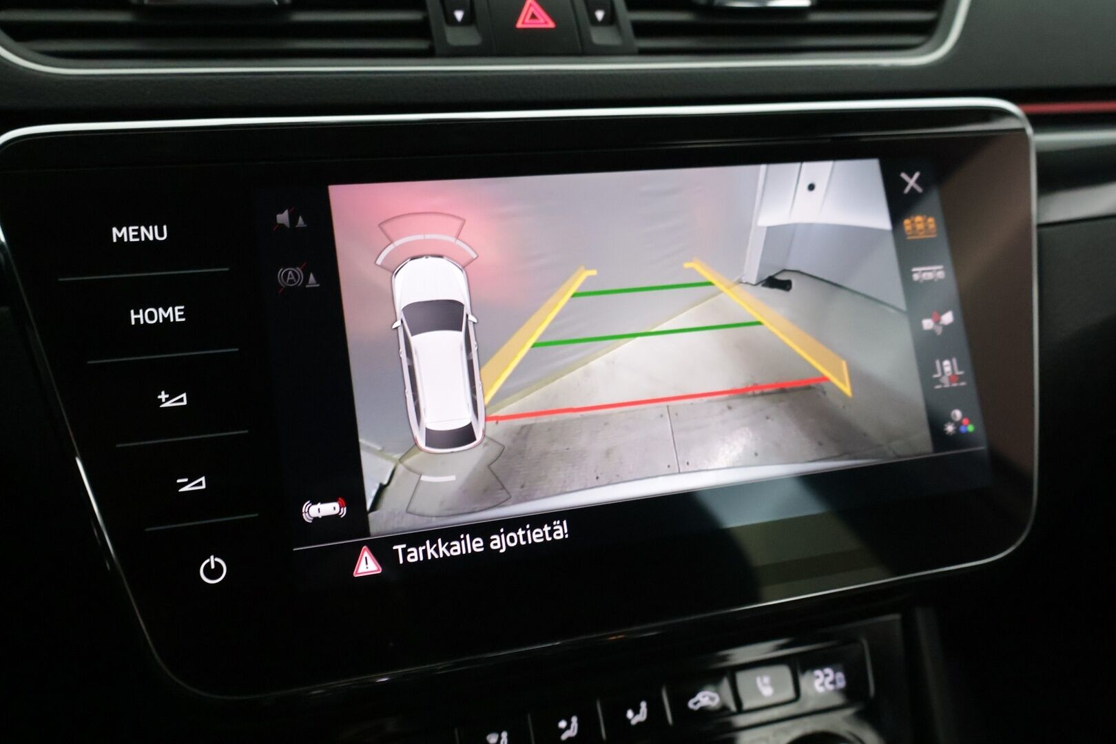 Skoda Superb 2018 Combi 2.0 TDI 4x4 L&K - * ACC | BLIS | Webasto | Canton | Vetokoukku | P-Kamera | Ilmastoidut penkit *