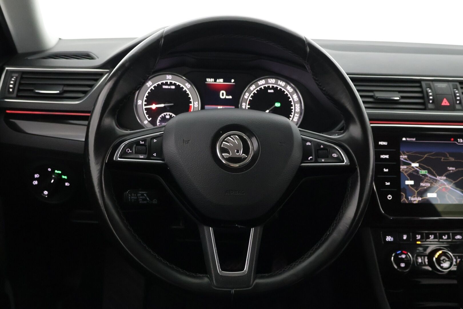 Skoda Superb 2018 Combi 2.0 TDI 4x4 L&K - * ACC | BLIS | Webasto | Canton | Vetokoukku | P-Kamera | Ilmastoidut penkit *