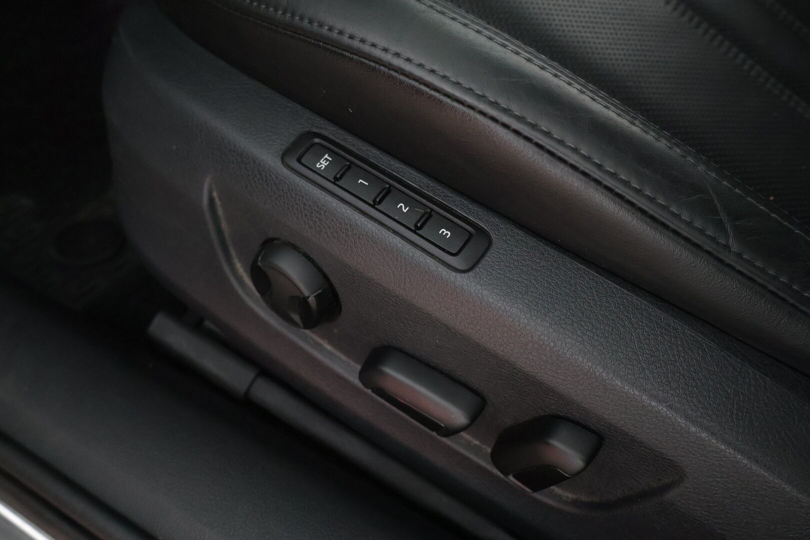 Skoda Superb 2018 Combi 2.0 TDI 4x4 L&K * ACC / Webasto / Blis / Canton / Vetokoukku / P-kamera / Ilmastoidut penkit* - Juuri saapunut Webastollinen L&K Skoda