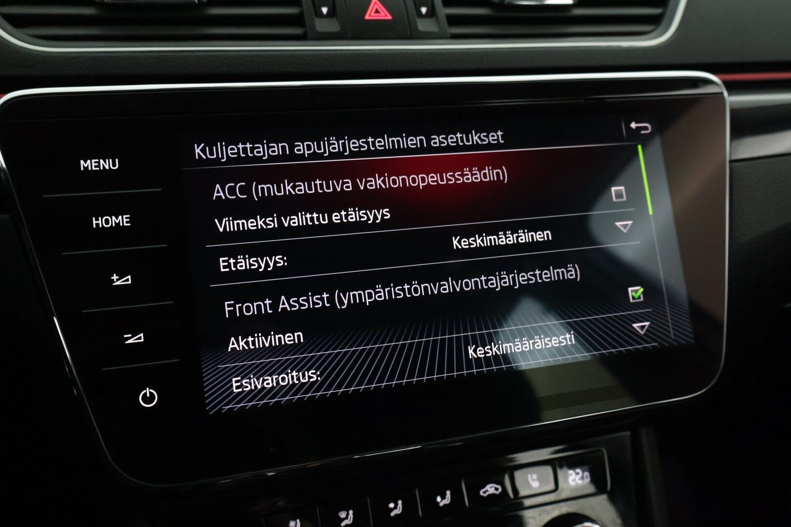 Skoda Superb 2018 Combi 2.0 TDI 4x4 L&K - * ACC | BLIS | Webasto | Canton | Vetokoukku | P-Kamera | Ilmastoidut penkit *