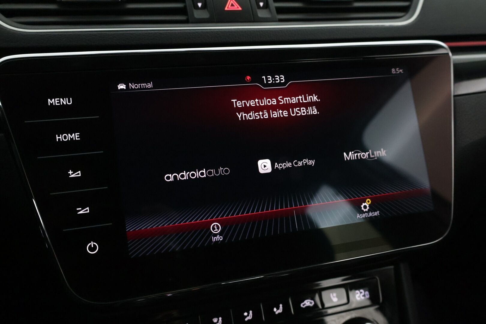 Skoda Superb 2018 Combi 2.0 TDI 4x4 L&K * ACC / Webasto / Blis / Canton / Vetokoukku / P-kamera / Ilmastoidut penkit* - Juuri saapunut Webastollinen L&K Skoda