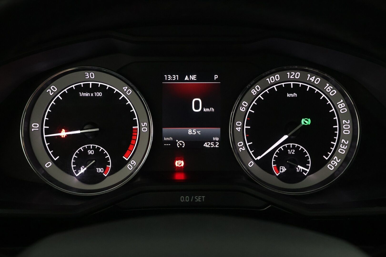 Skoda Superb 2018 Combi 2.0 TDI 4x4 L&K * ACC / Webasto / Blis / Canton / Vetokoukku / P-kamera / Ilmastoidut penkit* - Juuri saapunut Webastollinen L&K Skoda