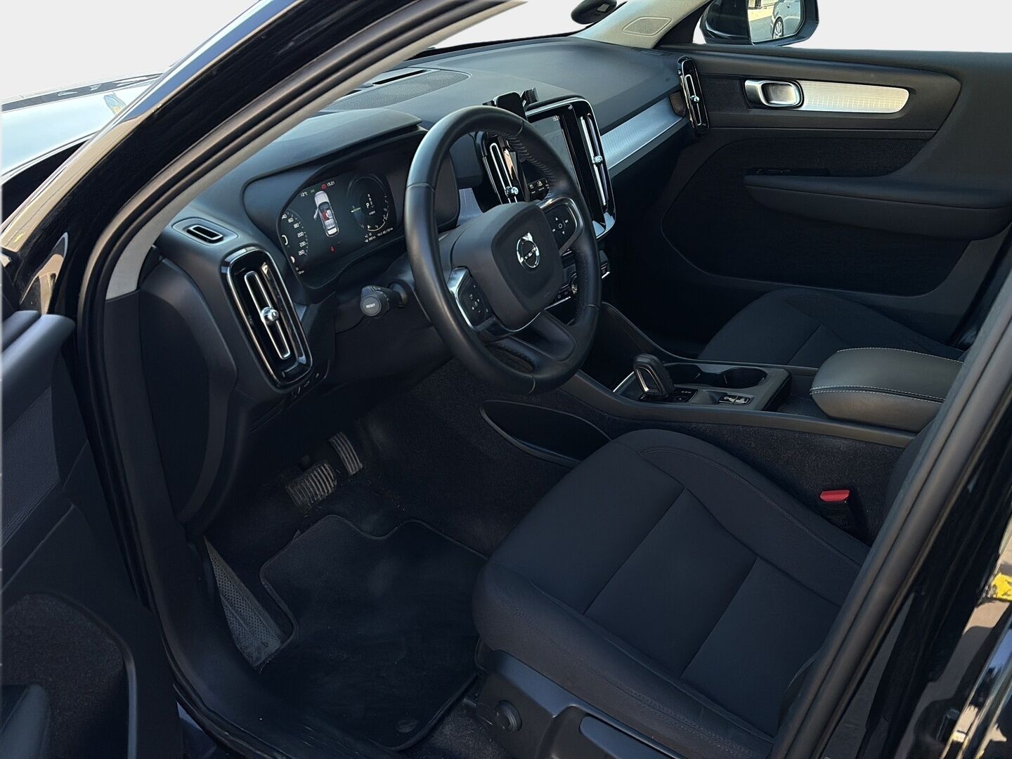 Volvo XC40 2021 T4 TwE Inscription Expression aut * Webasto / Adapt.Vakkari / Adapt.LED / Pilot Assist / Sähköluukku / 4x Penkinlämmitys - Jakopää juuri tehty / Apple&Android / Juuri tullut Tampereelle! - HULLUT AVAJAISHULINAT KORKOTARJOUS 3,29 %