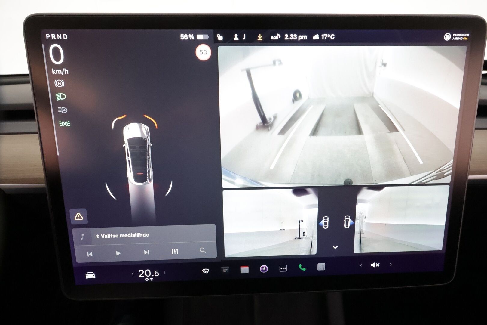 Tesla Model Y 2021 Long Range **Lämpöpumppu / Koukku / Adapt.Vakkari / Matrix-LED / P.kamera / Muistipenkki / Lasikatto / Navi** - 1-om Suomi-auto / Kahdet Renkaat 