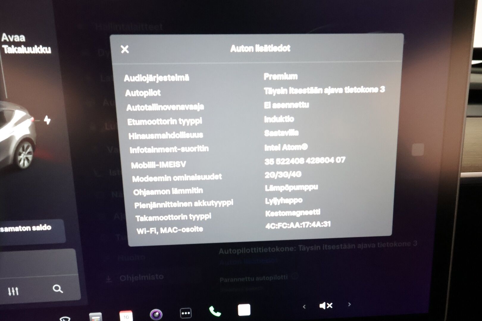 Tesla Model Y 2021 Long Range **Lämpöpumppu / Koukku / Adapt.Vakkari / Matrix-LED / P.kamera / Muistipenkki / Lasikatto / Navi** - 1-om Suomi-auto / Kahdet Renkaat 