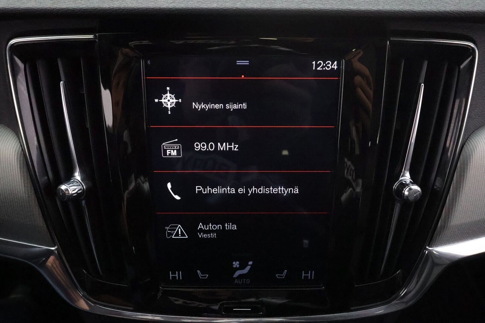 Volvo V90 2018 T8 AWD R-Design aut * Muistipenkit hieronnalla / ACC / Webasto / Ilmastoidut nahat / Panorama * - Huippu varusteltu! / 2x vanteet / Apple & Android / High. perf audio