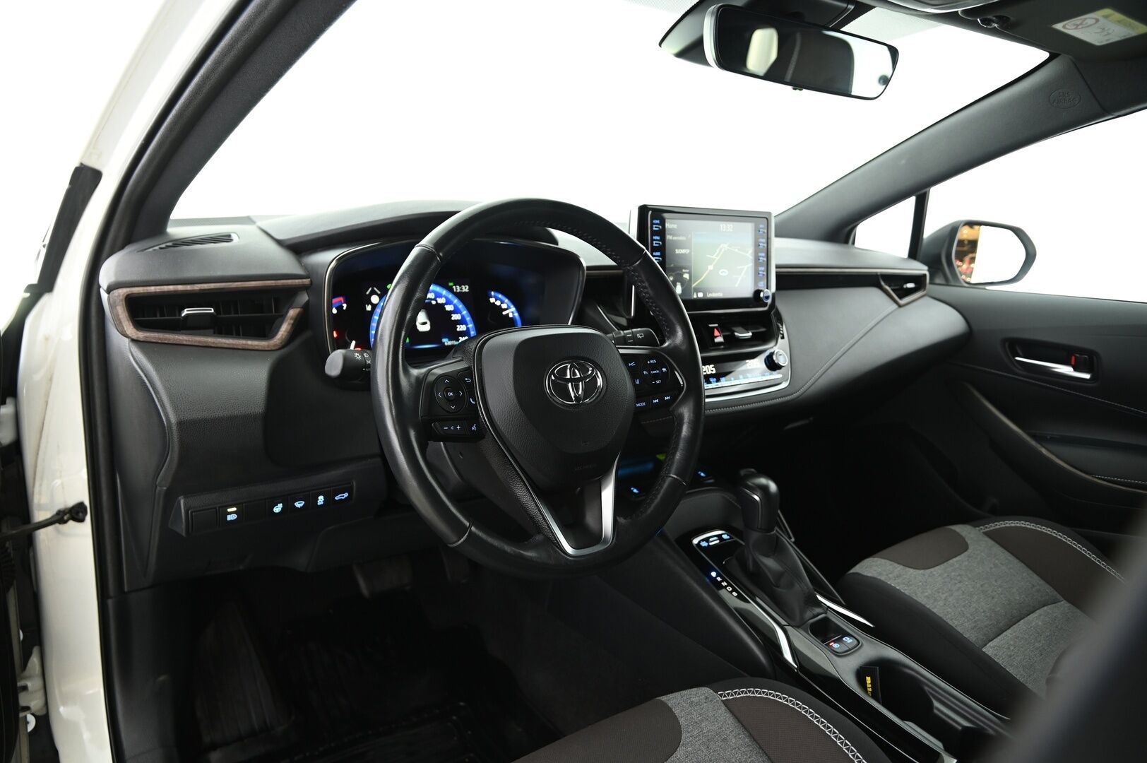 Toyota Corolla 2022 Touring Sports 1,8 Hybrid TREK **Adapt. vakkari / Lohko / Kamera / Rat.lämmitin**