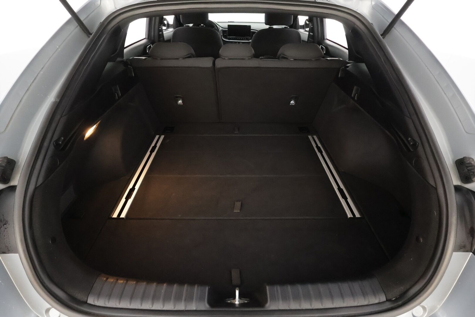 Kia ProCeed 2022 1,5 T-GDI 160hv GT-Line DCT * Vakkari / P.kamera / Navi / Lohko+Sisä / Puolinahat / Kaistavahti / Facelift * - Suomi-auto / Kahdet renkaat aluvanteilla / Merkkihuollettu