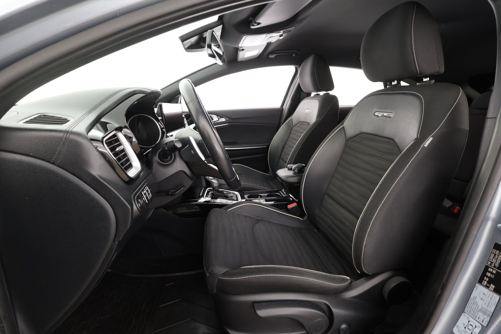 Kia ProCeed 2022 1,5 T-GDI 160hv GT-Line DCT * Vakkari / P.kamera / Navi / Lohko+Sisä / Puolinahat / Kaistavahti / Facelift * - Suomi-auto / Kahdet renkaat aluvanteilla / Merkkihuollettu