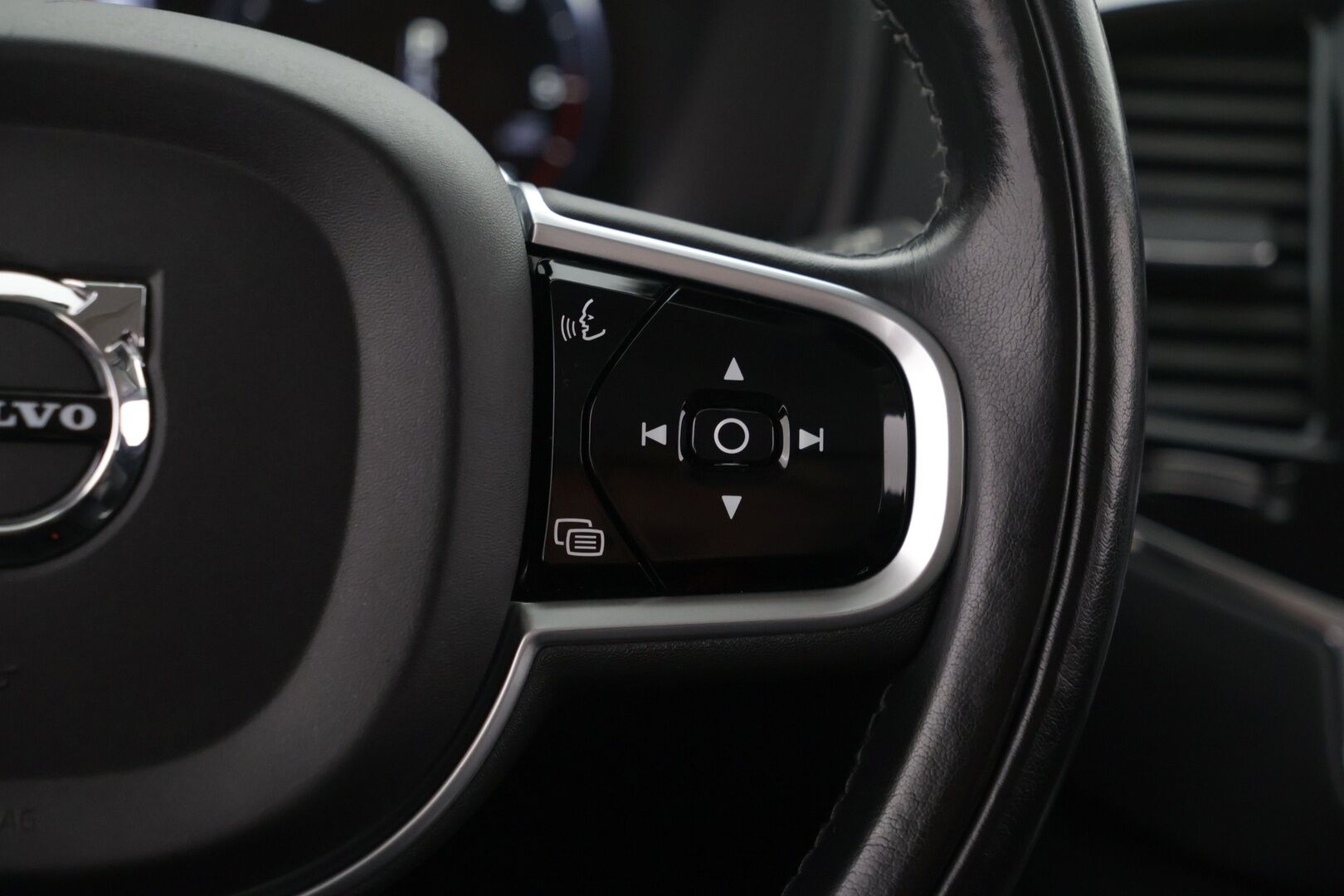 Volvo XC90 2018 D5 AWD Inscription aut - ACC | Nahat | 7-paikkainen | Varmatoiminen Diesel |