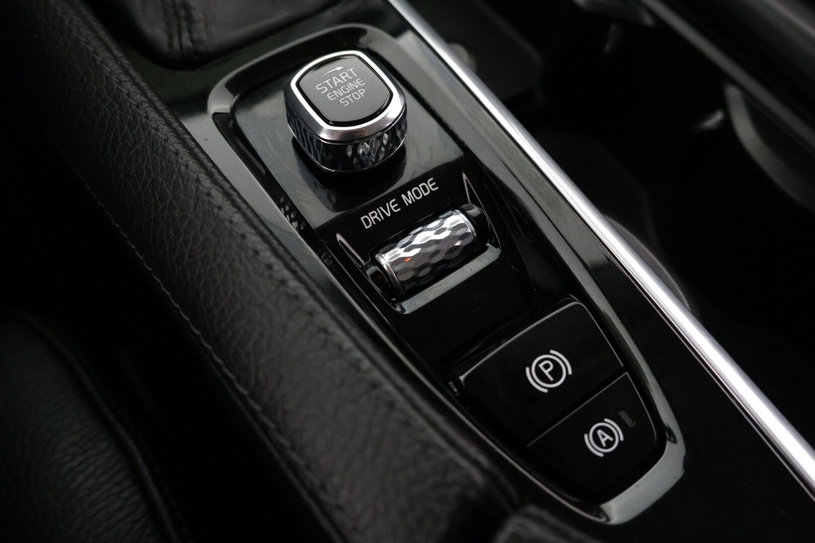 Volvo XC90 2018 D5 AWD Inscription aut - ACC | Nahat | 7-paikkainen | Varmatoiminen Diesel |