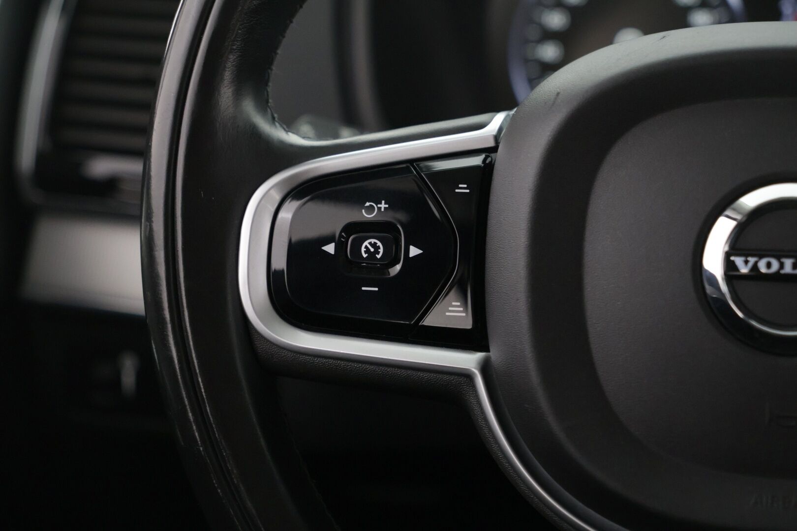 Volvo XC90 2018 D5 AWD Inscription aut - ACC | Nahat | 7-paikkainen | Varmatoiminen Diesel |