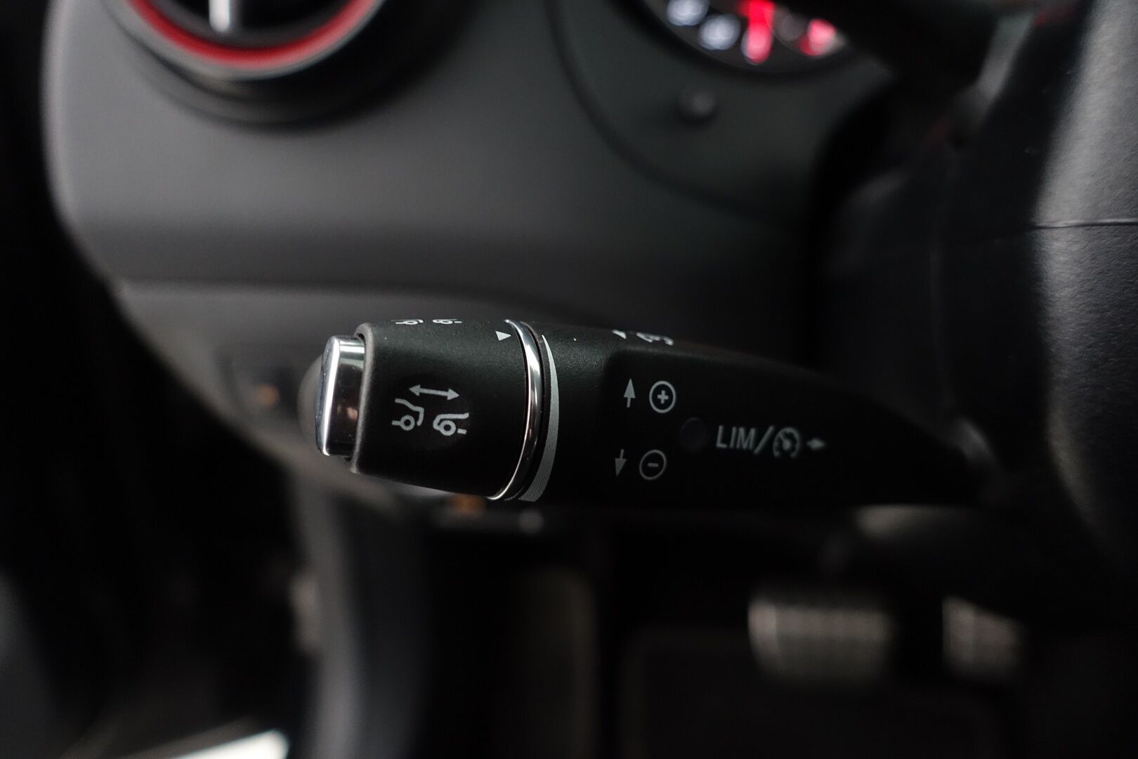 Mercedes-Benz CLA 45 AMG 2017 4Matic Shooting Brake - | Sport-putkisto | DTR+ | Harman&Kardon | Panorama | P.kamera & tutkat | Muistipenkki | Nahka-alcantara | LED High Performance | 